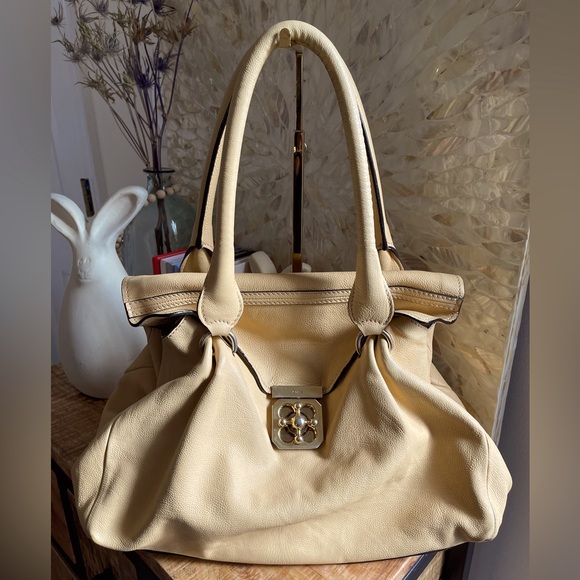 CHLOE Elsie Shoulder Bag in Leather with Gold Tone Turn Lock and Hardware - Picture 1 of 16